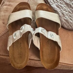 Naot slide sandals , barely used, sz 6-650, 37